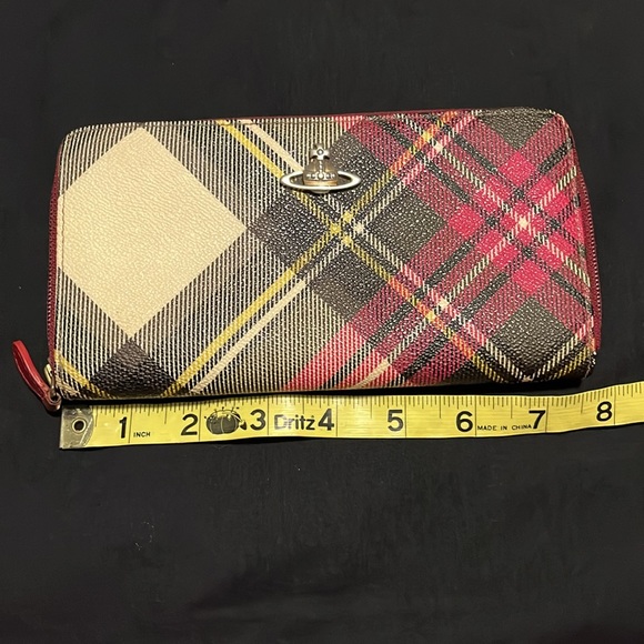SOLD✨Vivienne Westwood✨ Red Tartan Orb Zippy Wallet EUC - Picture 17 of 17